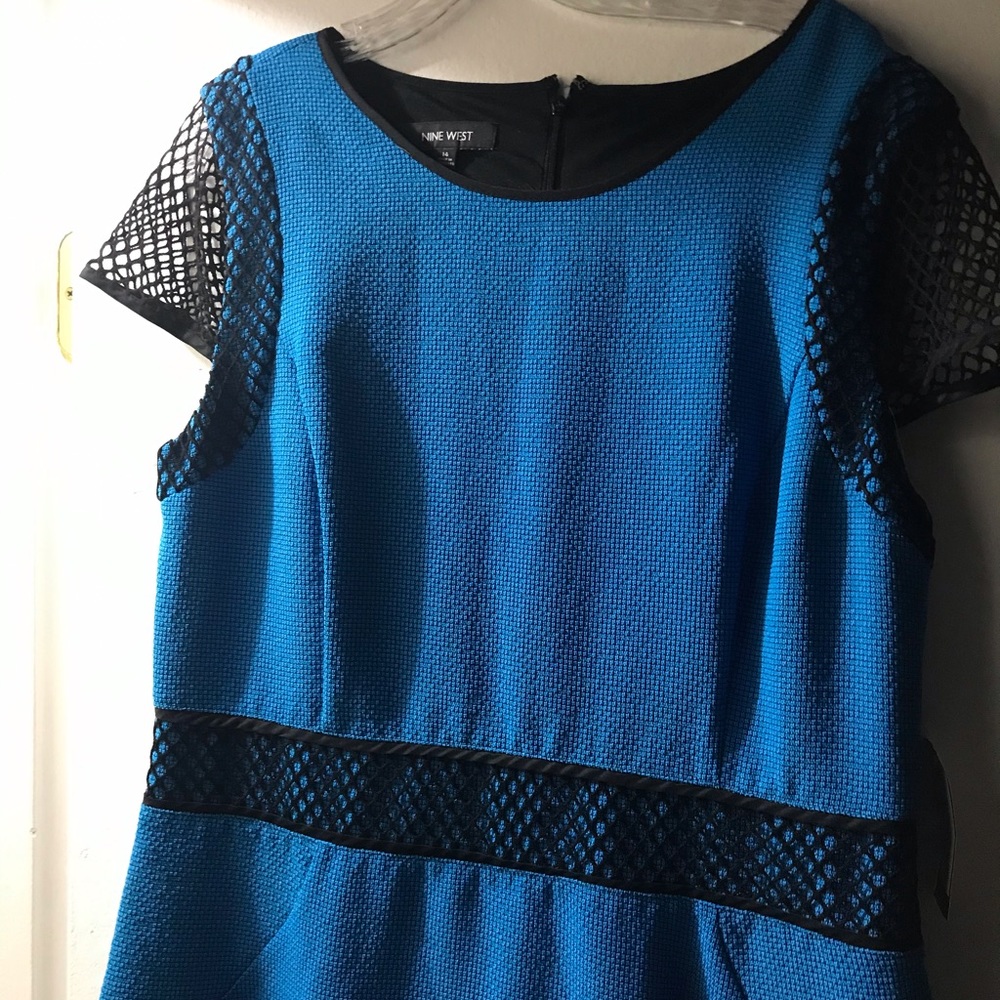 *NWT* Beautiful Dress with mesh detailing - Picture 2 of 9